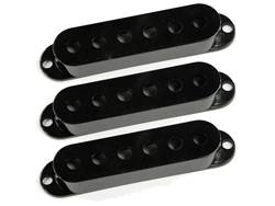 FENDER pickup covers, black Strat kryty snímačů