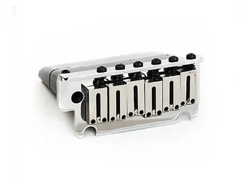 FENDER American Deluxe Strat Bridge Assembly, Chrome | Ostatní - 01