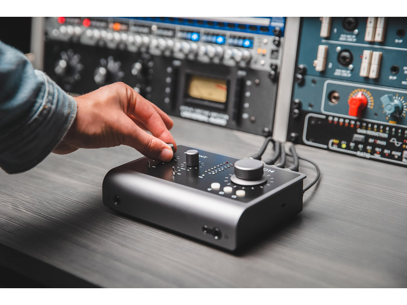 AUDIENT iD14 MKII | USB zvukové karty - 07