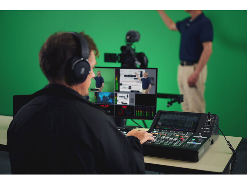 Yamaha DM3S - kompaktní digitální mixpult | DM3 kompaktní digitální konzole - 09