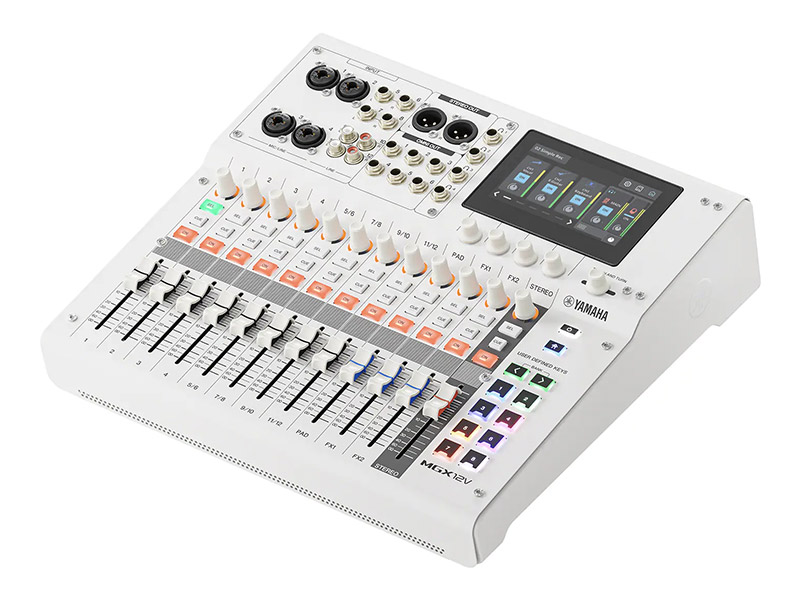 YAMAHA MGX12V white - digitální mixážní pult s video rozhraním | MGX Series - 01